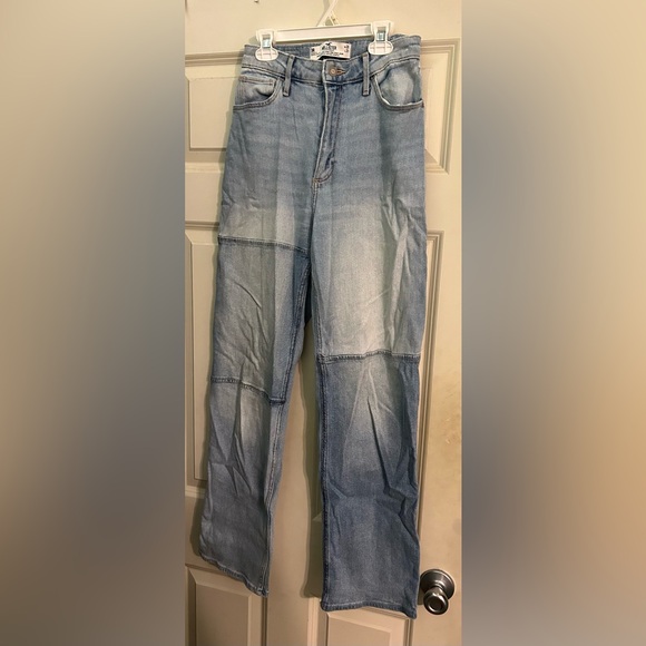 Hollister Curvy Ultra High-Rise Dad Jean - Picture 1 of 3